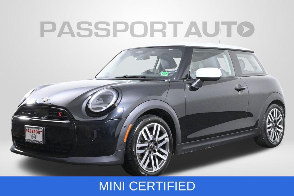 used 2025 MINI Hardtop car, priced at $29,000