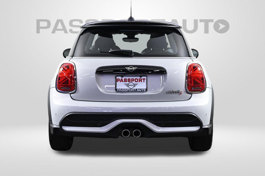 used 2022 MINI Hardtop car, priced at $24,000