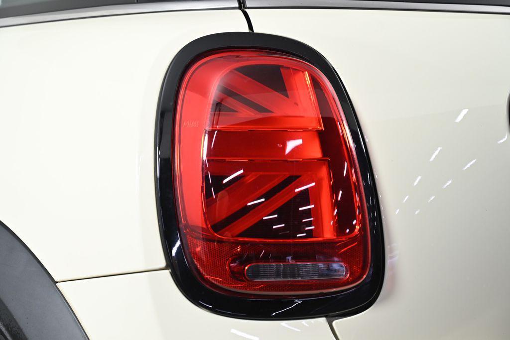 used 2023 MINI Hardtop car, priced at $28,500