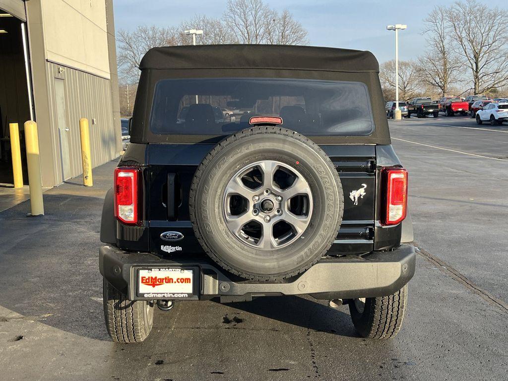 new 2025 Ford Bronco car, priced at $40,243