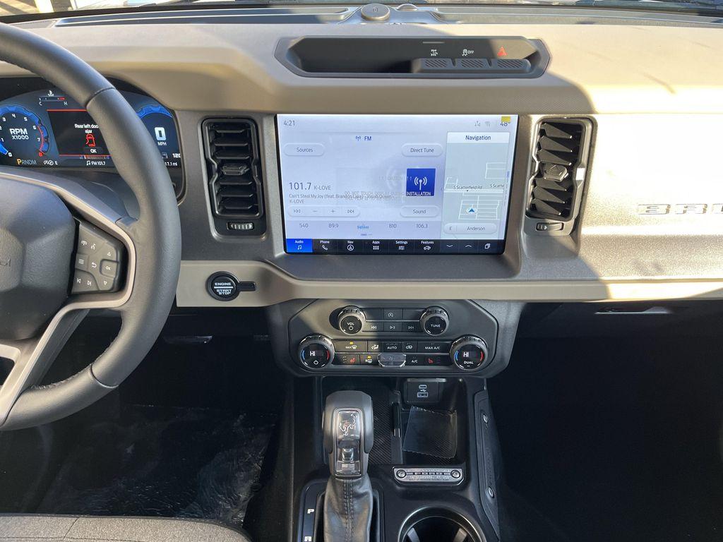 new 2025 Ford Bronco car, priced at $40,243