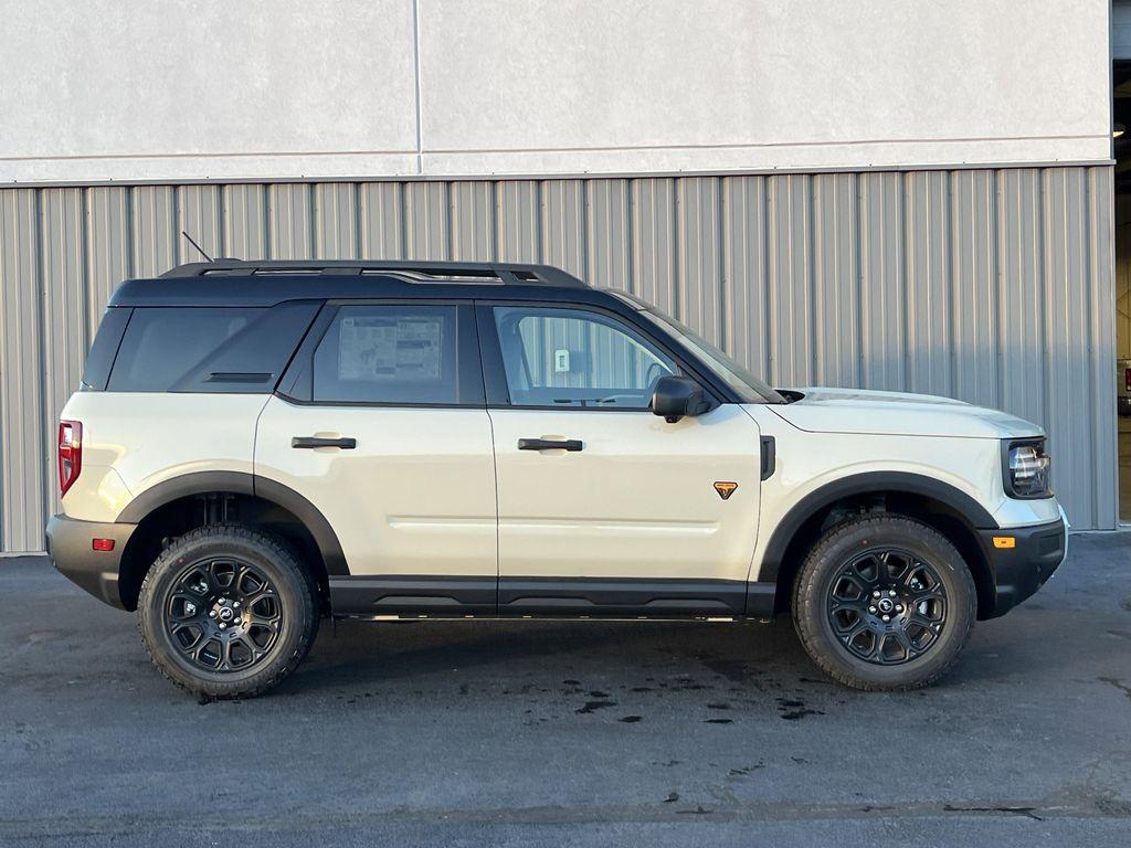 new 2025 Ford Bronco Sport car, priced at $37,923