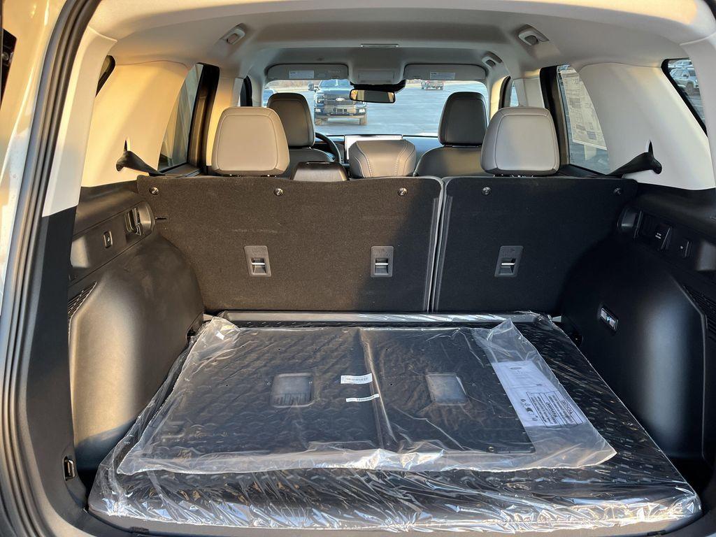 new 2025 Ford Bronco Sport car, priced at $37,923