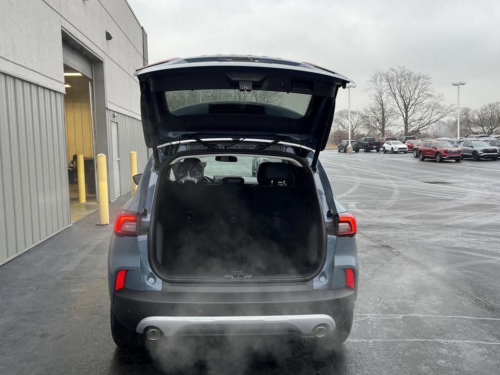 new 2026 Ford Escape PHEV car, priced at $34,307