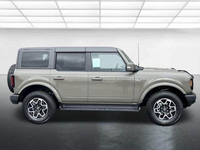 new 2025 Ford Bronco car, priced at $52,053