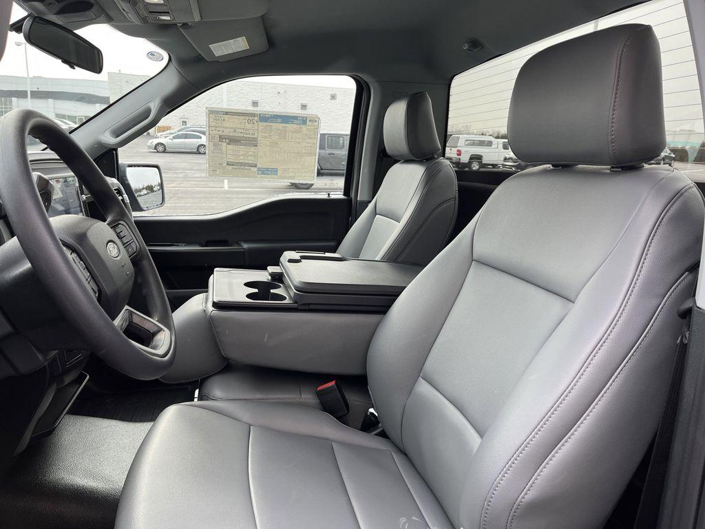 new 2025 Ford F-150 car, priced at $39,330