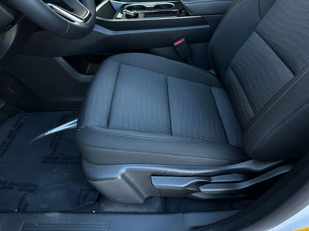 new 2026 Chevrolet Equinox car, priced at $30,860