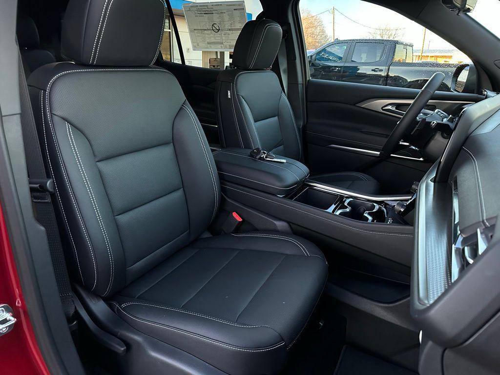 new 2026 Chevrolet Traverse car, priced at $45,992