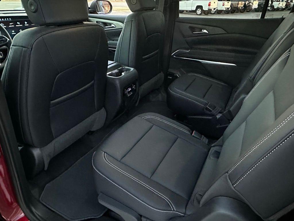 new 2026 Chevrolet Traverse car, priced at $45,992