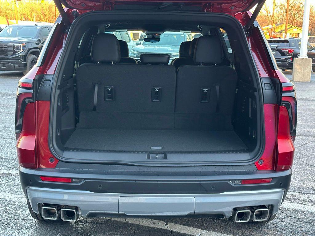 new 2026 Chevrolet Traverse car, priced at $45,992