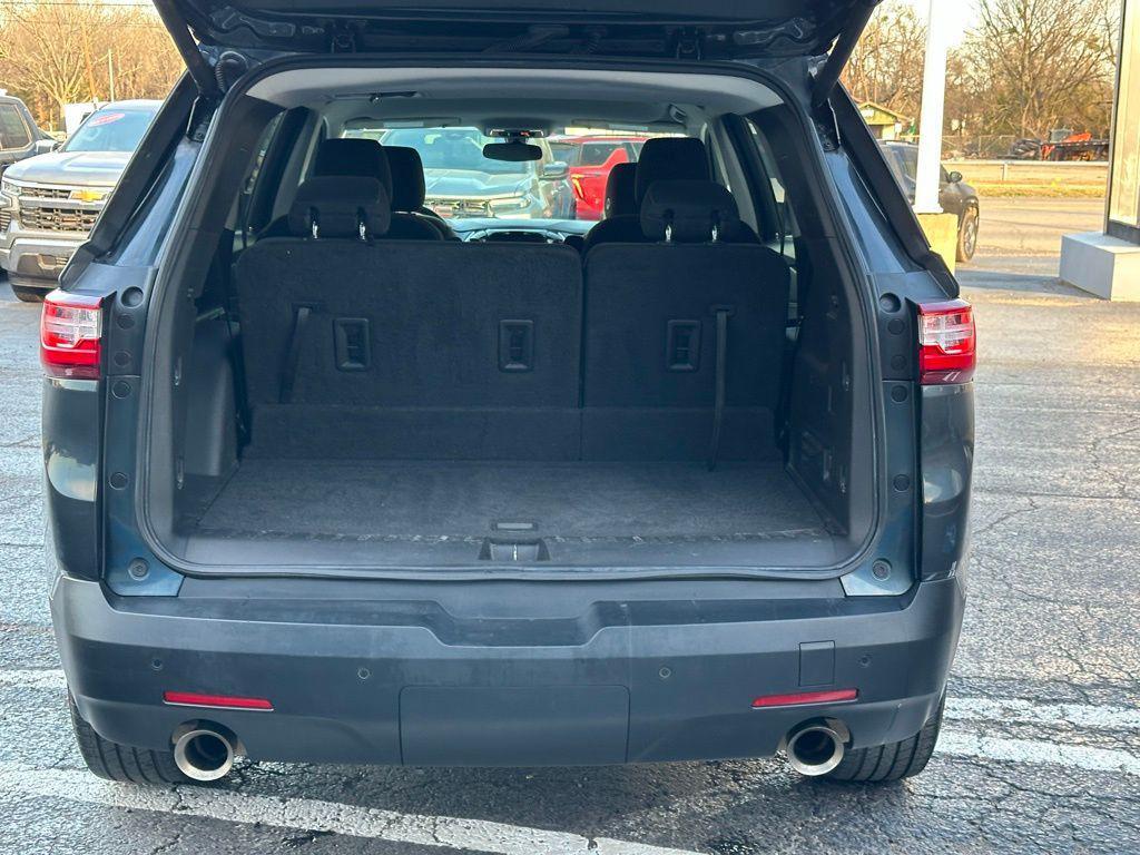 used 2021 Chevrolet Traverse car, priced at $20,959