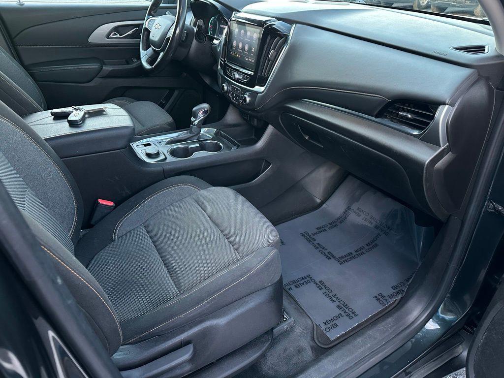 used 2021 Chevrolet Traverse car, priced at $20,959