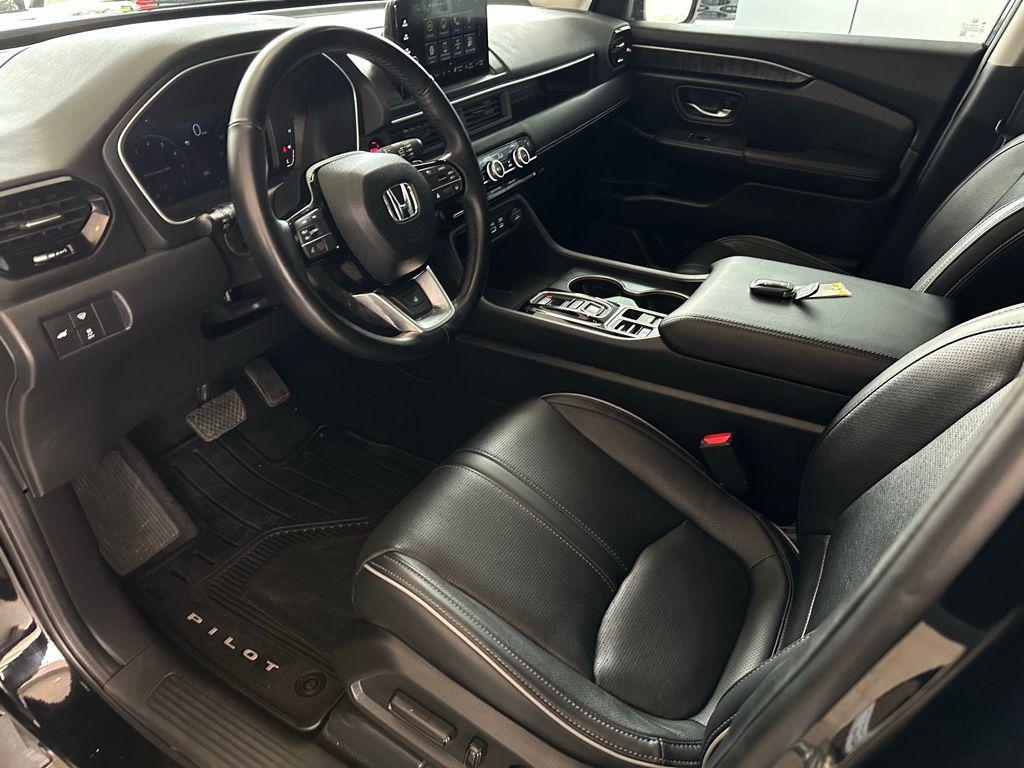 used 2023 Honda Pilot car, priced at $37,569