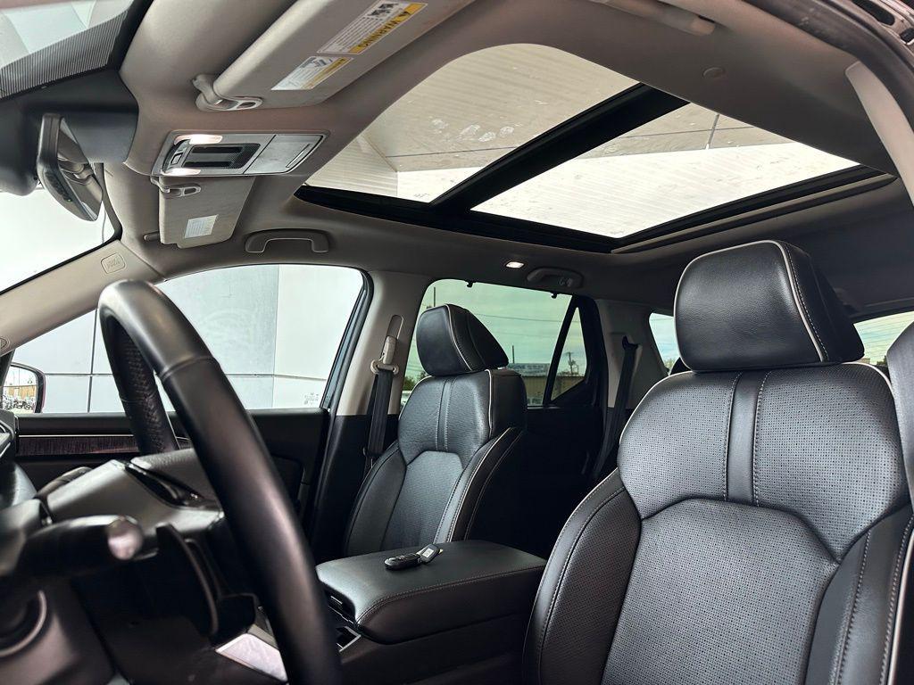 used 2023 Honda Pilot car, priced at $37,569