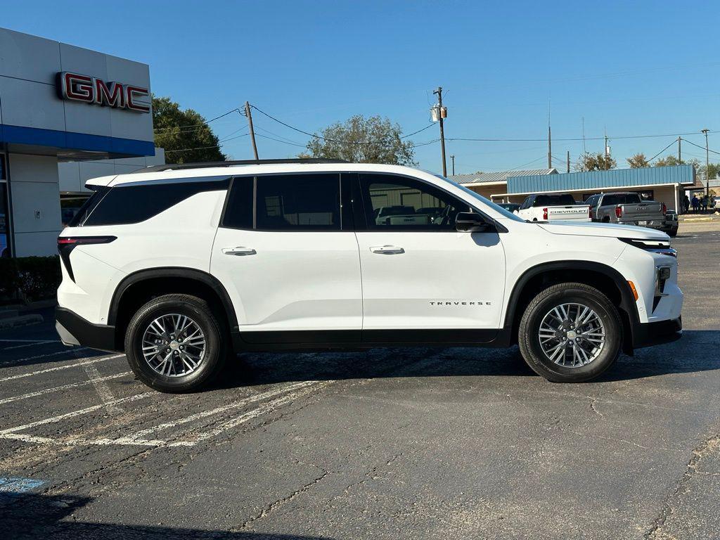 new 2026 Chevrolet Traverse car, priced at $44,944