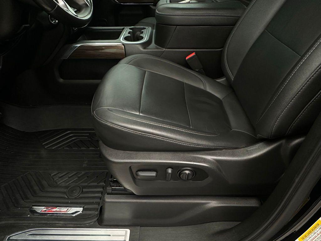 used 2022 Chevrolet Silverado 1500 car, priced at $40,455