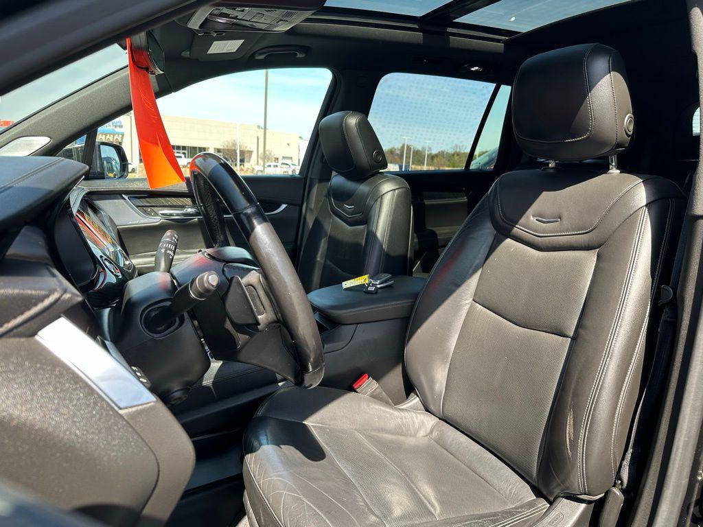 used 2020 Cadillac XT6 car, priced at $23,578