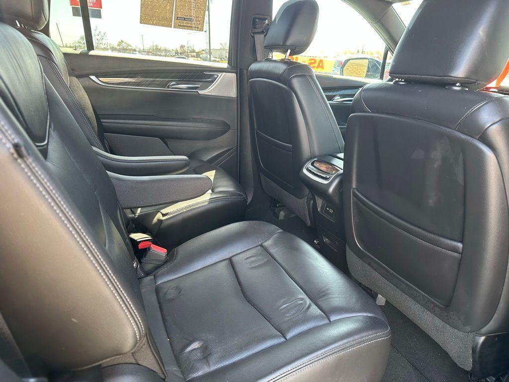 used 2020 Cadillac XT6 car, priced at $23,578