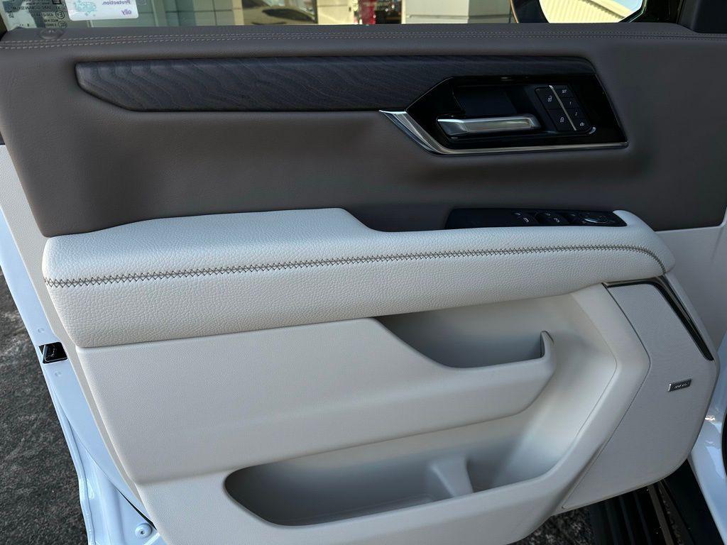 new 2026 GMC Yukon XL car, priced at $98,045