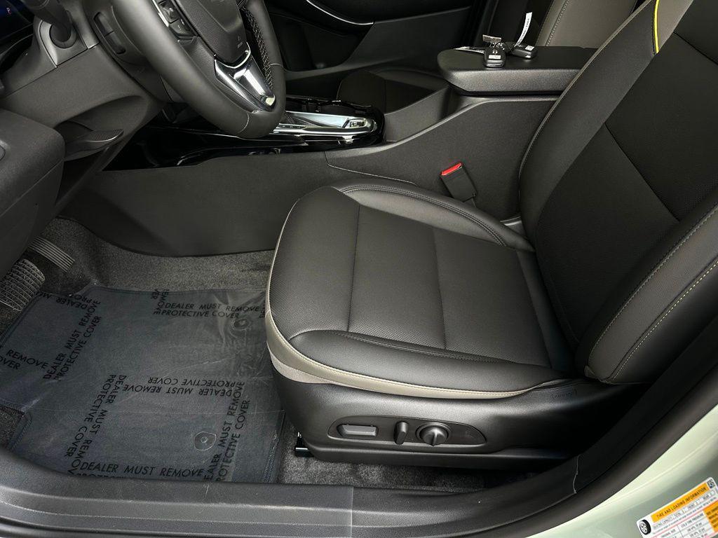 new 2026 Chevrolet Trax car, priced at $28,385