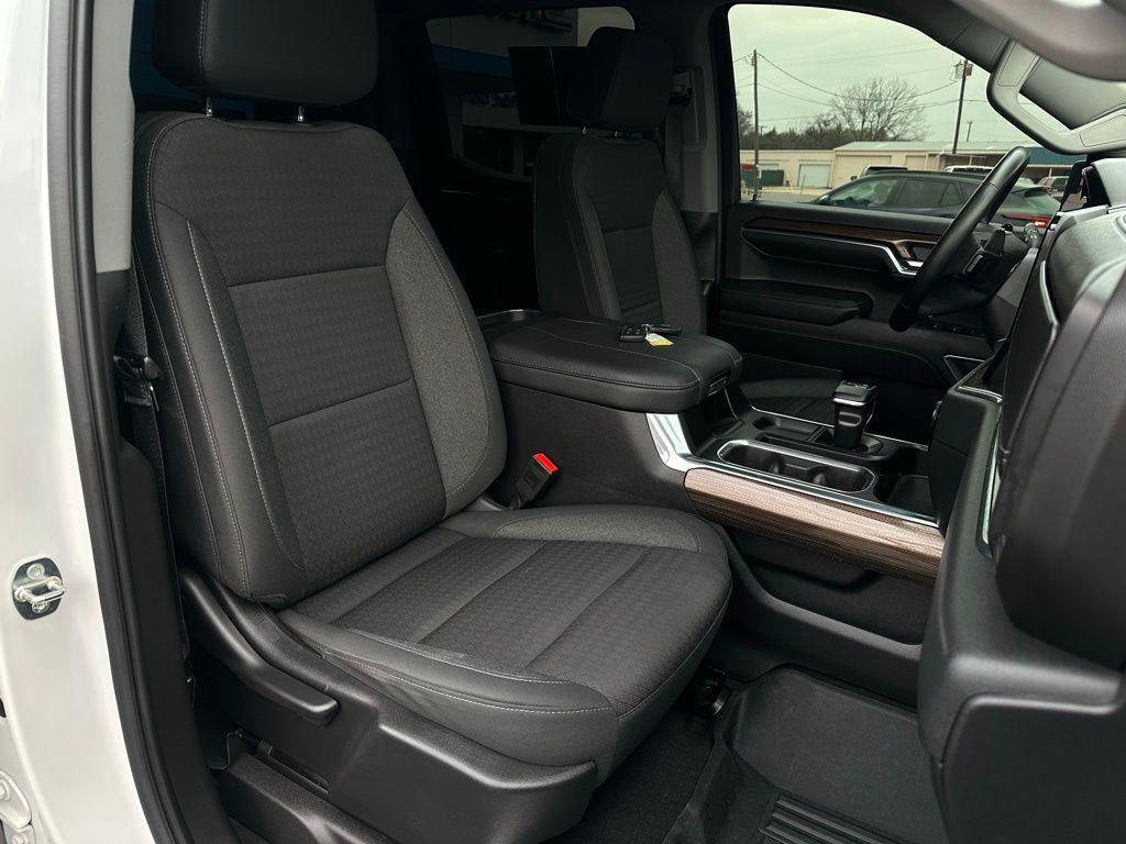 used 2024 Chevrolet Silverado 1500 car, priced at $44,328