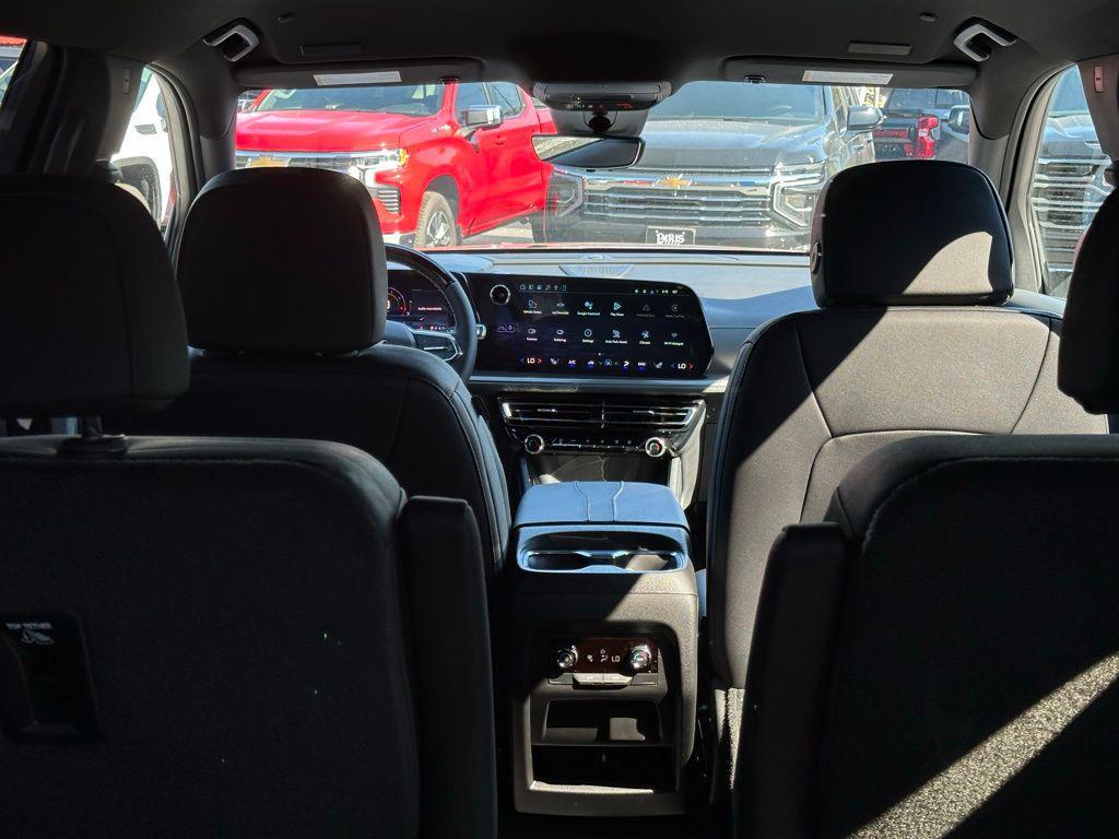 new 2026 Chevrolet Traverse car, priced at $45,504