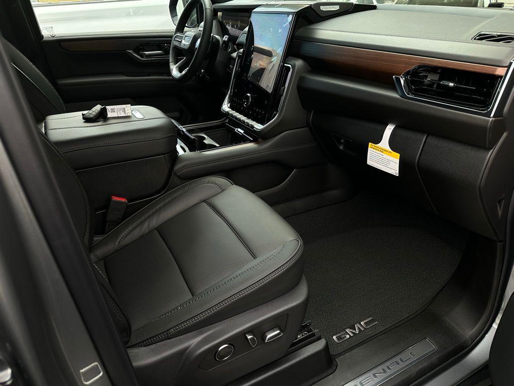 new 2026 GMC Yukon XL car, priced at $87,371