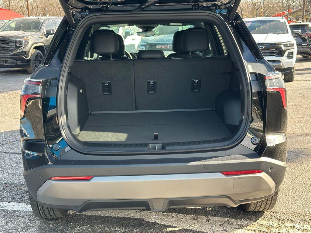 new 2026 Chevrolet Equinox car, priced at $34,733