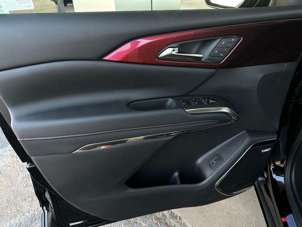 new 2026 Chevrolet Traverse car, priced at $53,367