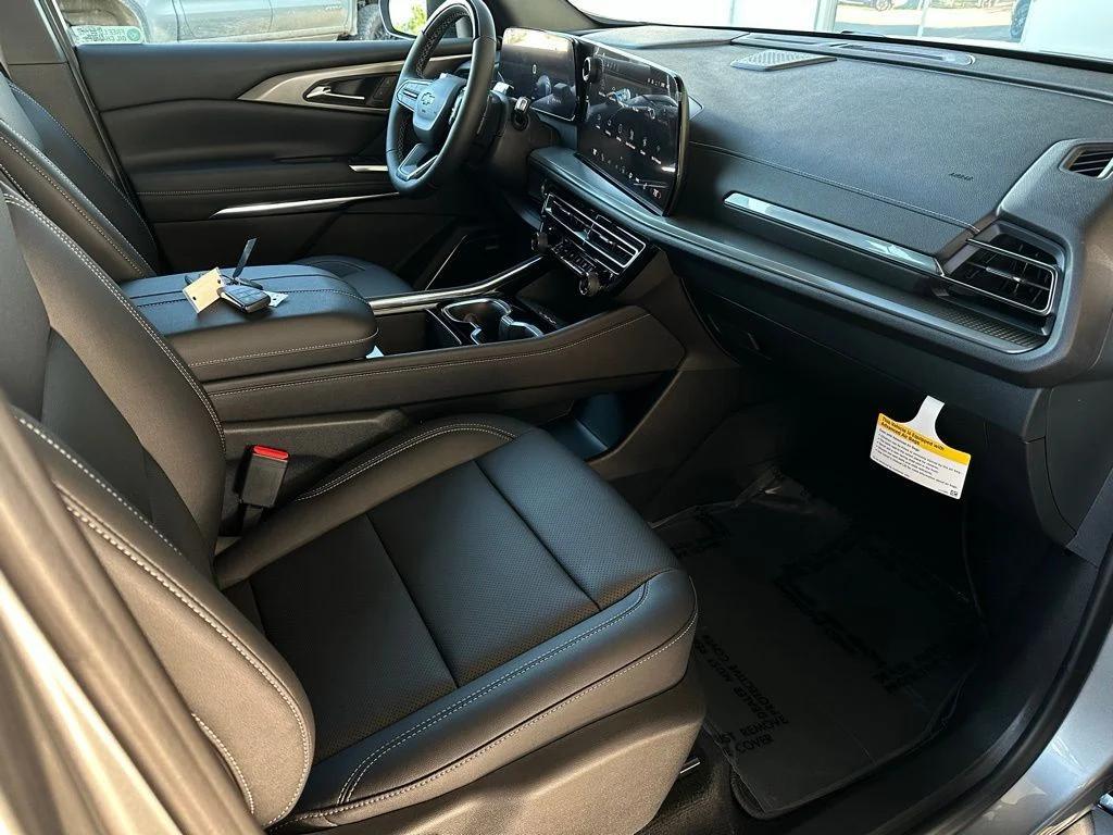 new 2026 Chevrolet Traverse car, priced at $46,400