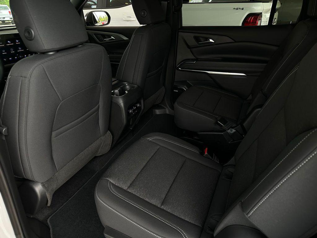 new 2026 Chevrolet Traverse car, priced at $44,885