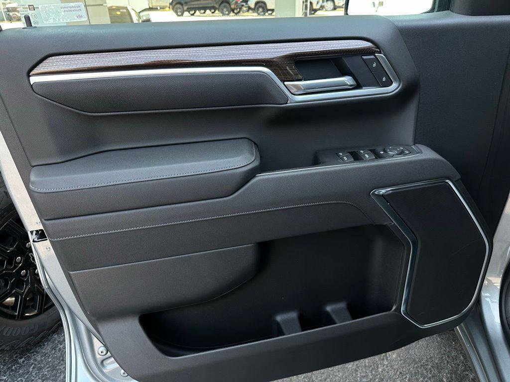 new 2026 Chevrolet Silverado 1500 car, priced at $41,665