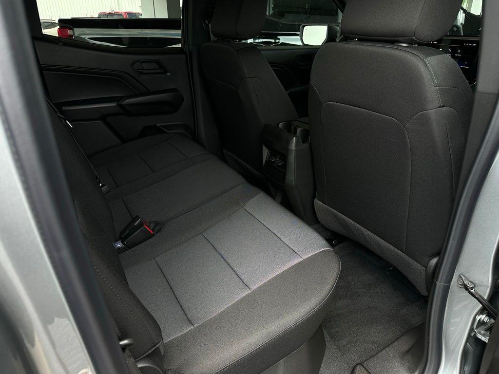new 2026 Chevrolet Colorado car, priced at $33,354