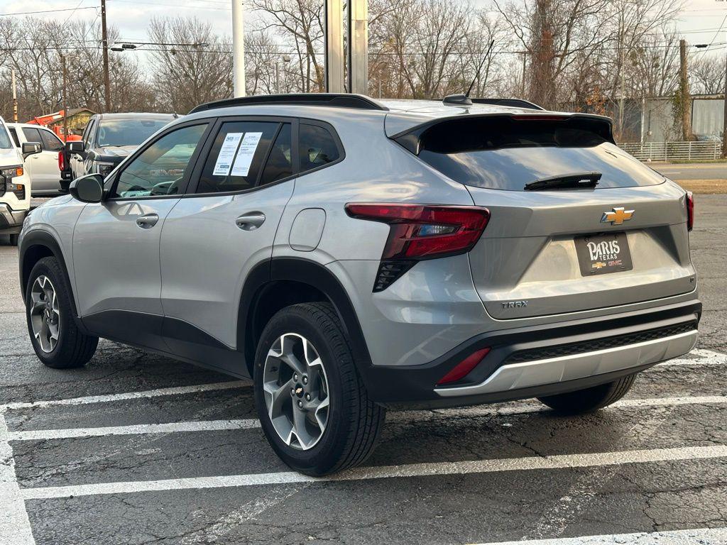used 2024 Chevrolet Trax car, priced at $19,332