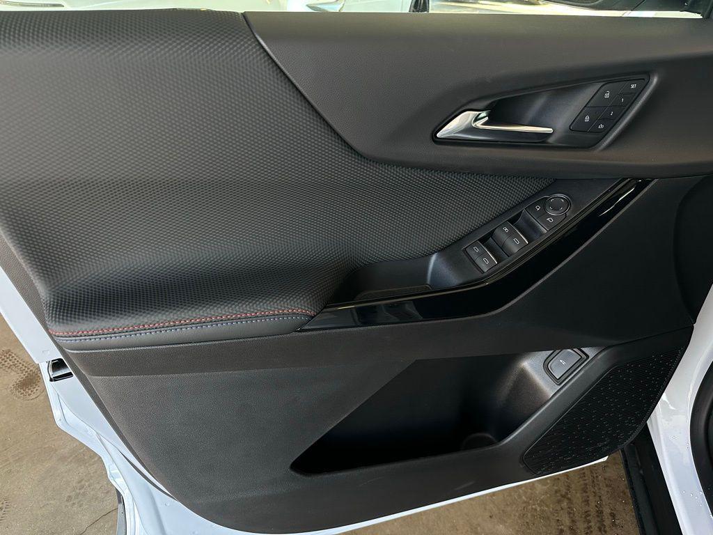 new 2026 Chevrolet Equinox car, priced at $37,871