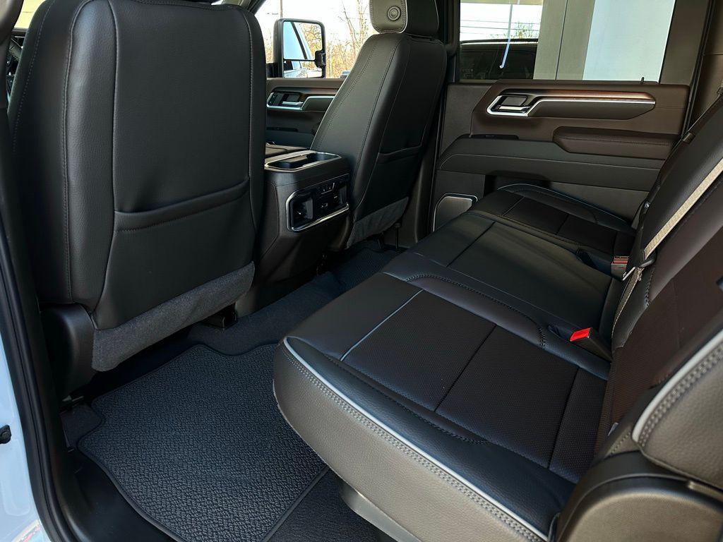 new 2026 GMC Sierra 2500 car, priced at $86,080