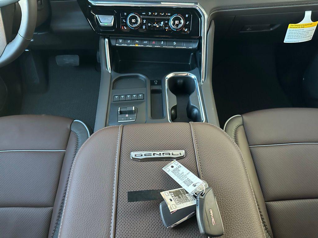 new 2026 GMC Sierra 2500 car, priced at $86,080