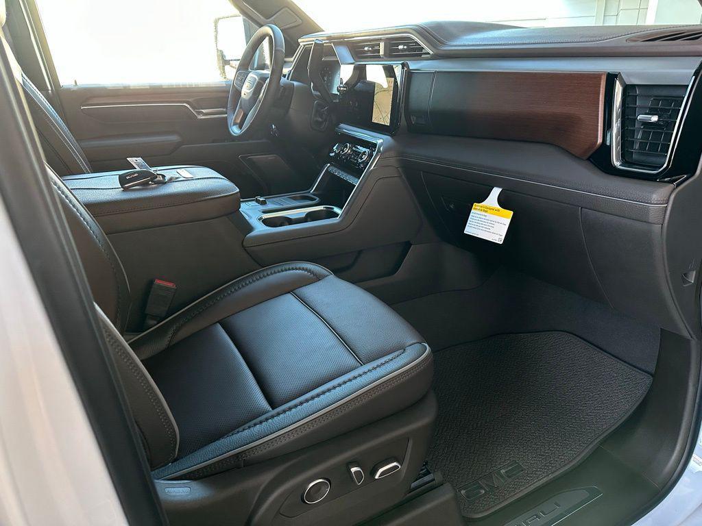 new 2026 GMC Sierra 2500 car, priced at $86,080