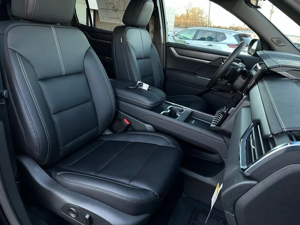 new 2026 GMC Acadia car, priced at $50,462