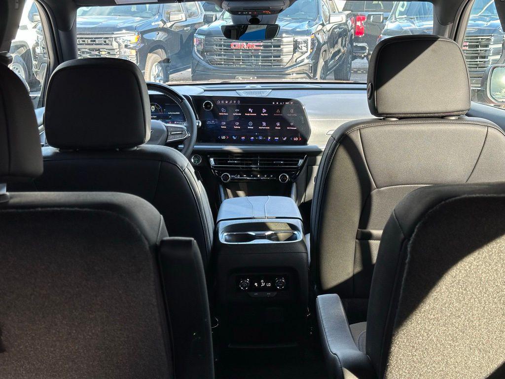 new 2026 Chevrolet Traverse car, priced at $45,404