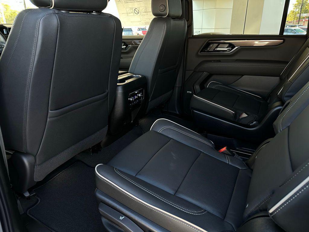 new 2026 GMC Yukon XL car, priced at $75,069