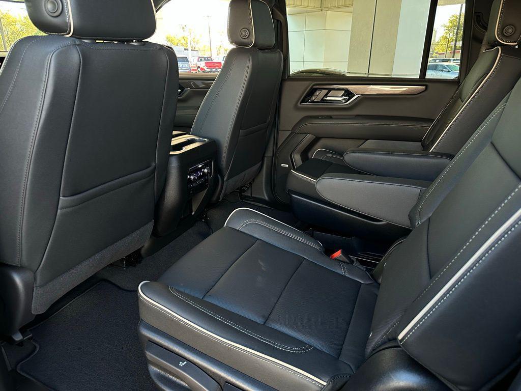 new 2026 GMC Yukon XL car, priced at $75,069