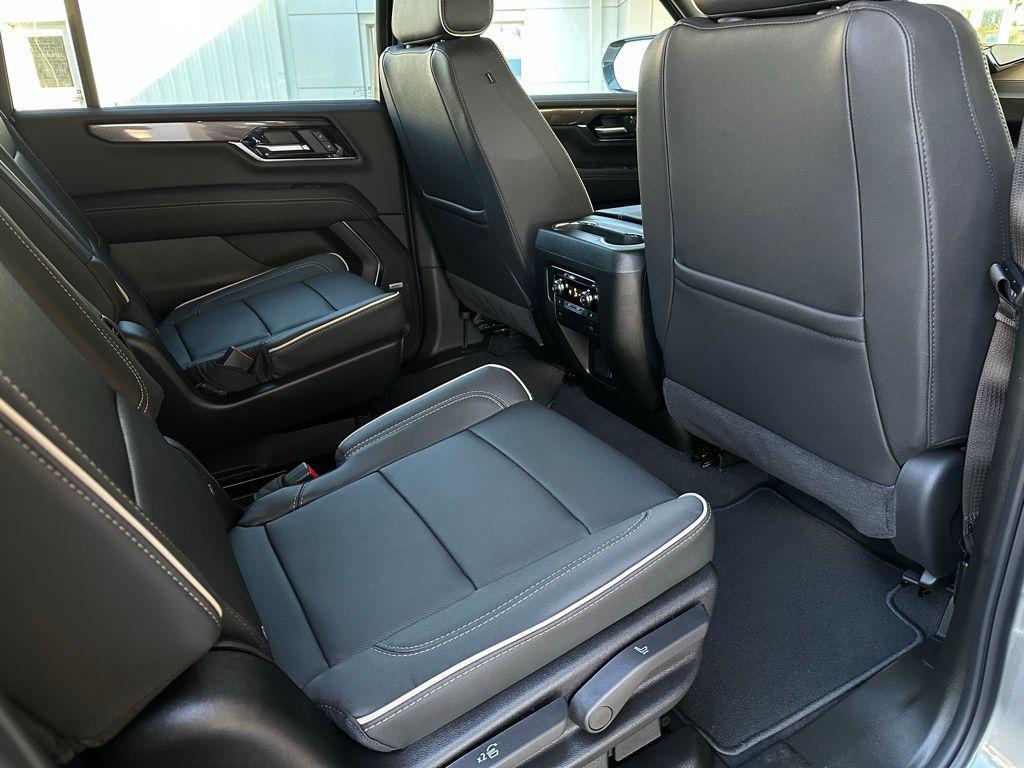 new 2026 GMC Yukon XL car, priced at $75,069