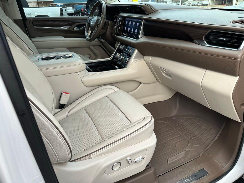 used 2021 GMC Yukon car, priced at $42,494