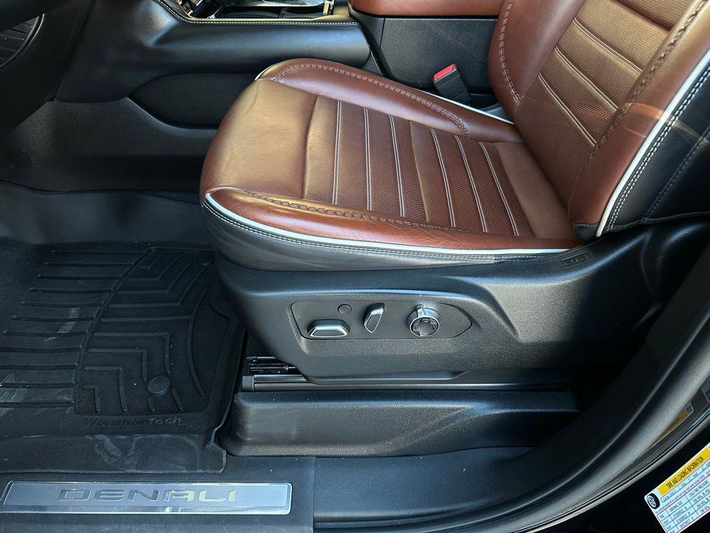 used 2023 GMC Yukon car, priced at $62,395