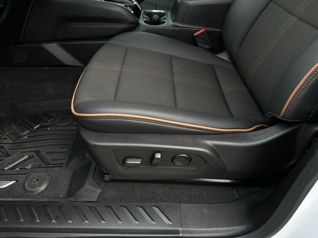 used 2025 GMC Canyon car, priced at $45,793