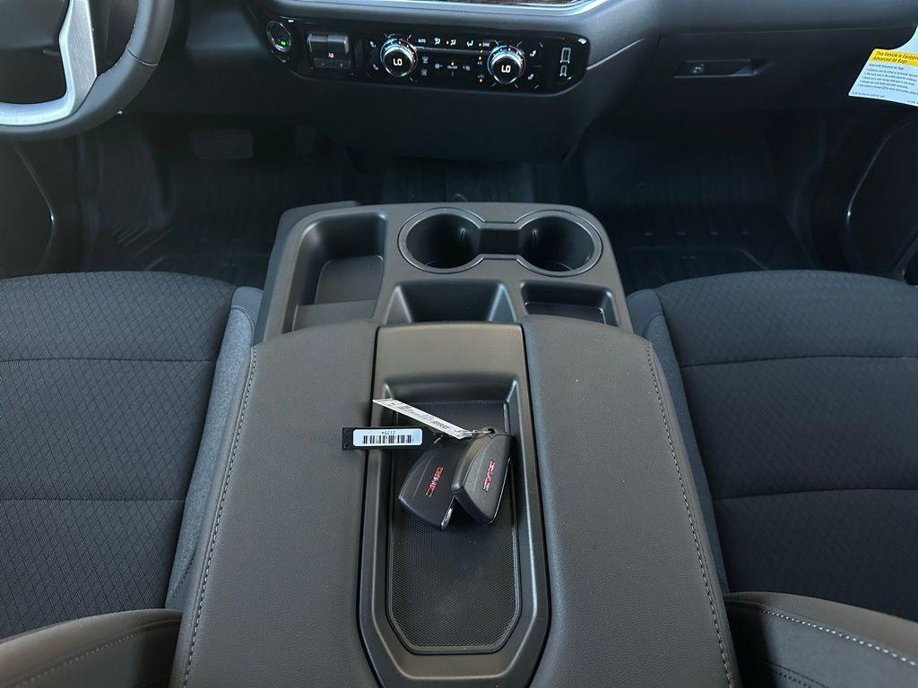 new 2026 GMC Sierra 1500 car, priced at $43,590