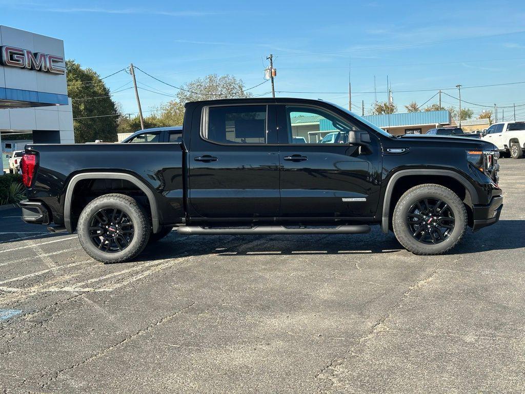 new 2026 GMC Sierra 1500 car, priced at $43,590