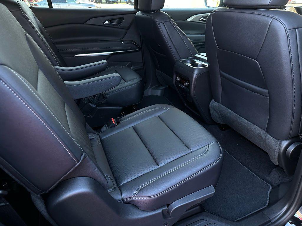 new 2026 Chevrolet Traverse car, priced at $41,284