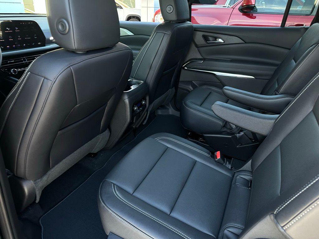 new 2026 Chevrolet Traverse car, priced at $41,284